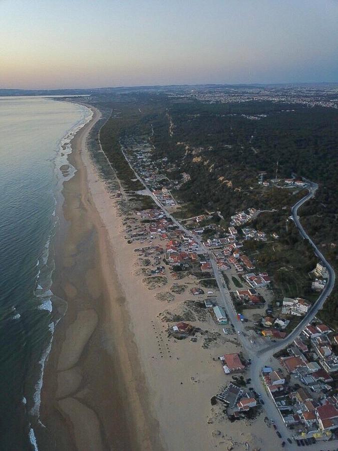 Rock'S Beach Spot Front Costa de Caparica Buitenkant foto